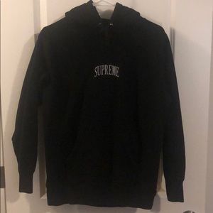 Supreme Hoodie